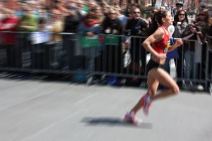 runner in the lead
